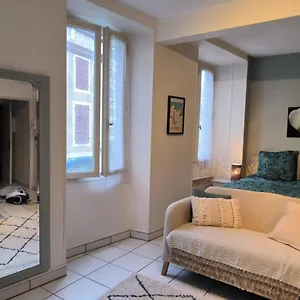  Appartement Grand Studio Centre .